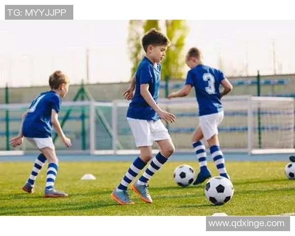 宝宝足球wu带你领略足球的乐趣与成长之路,开启孩子的运动梦想与团队精神 宝宝足球wu带你领略足球的乐趣与成长之路,开启孩子的运动梦想与团队精神